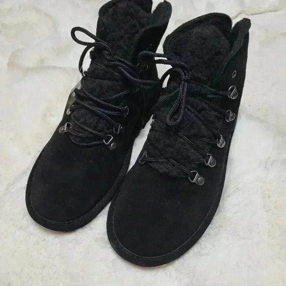 Bearpaw Kerri suede fuzzy wool skeepskin hiking boot neverwet Size 11 Black - Picture 4 of 10